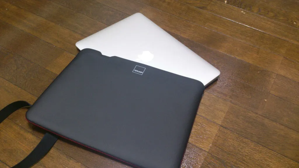 Acme Made Skinny Sleeve MacBook Air 11"