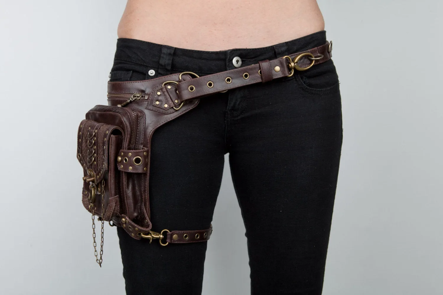 BLASTER 3.0 Brown Leather Convertible Hip Bag