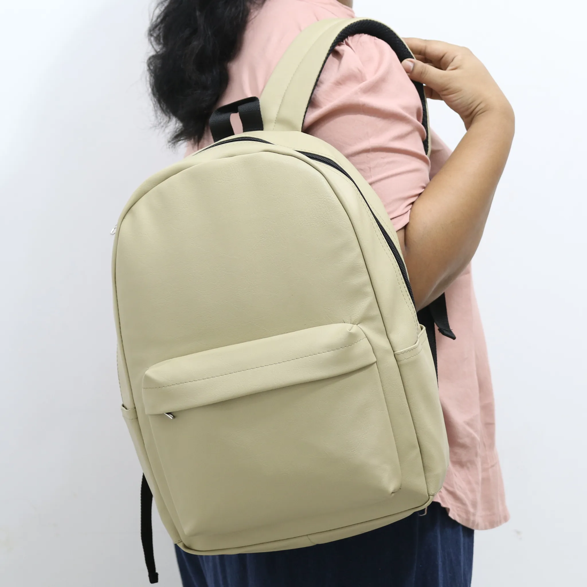 BP44 – Premium Synthetic Leather Simple Laptop Backpack