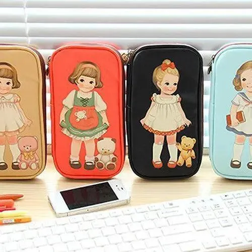 Chic Cartoon Doll Girl Cosmetic Organizer Pouch