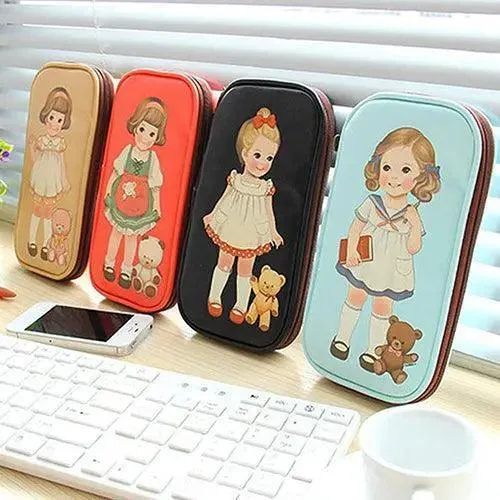 Chic Cartoon Doll Girl Cosmetic Organizer Pouch