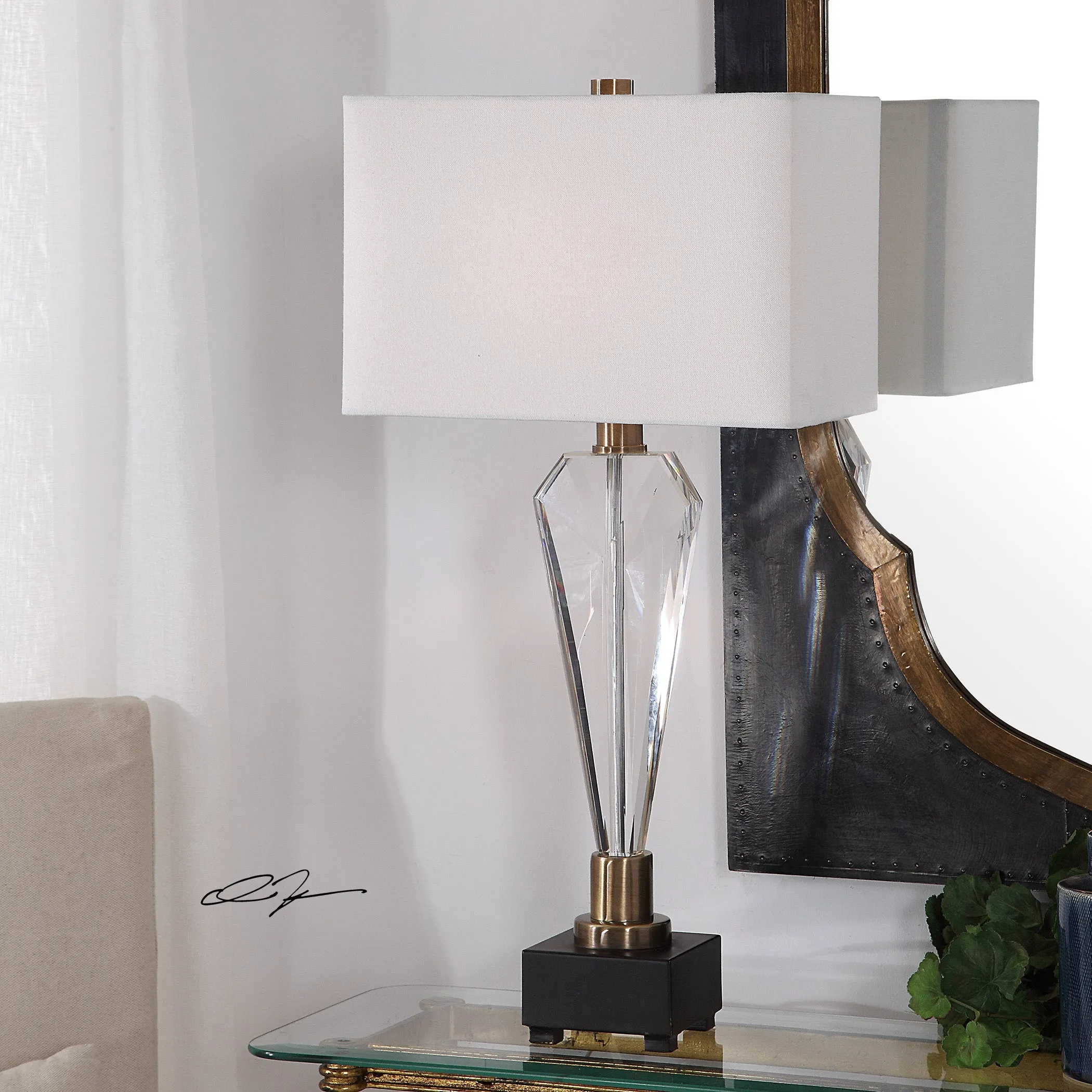 Cora Geometric Crystal Table Lamp