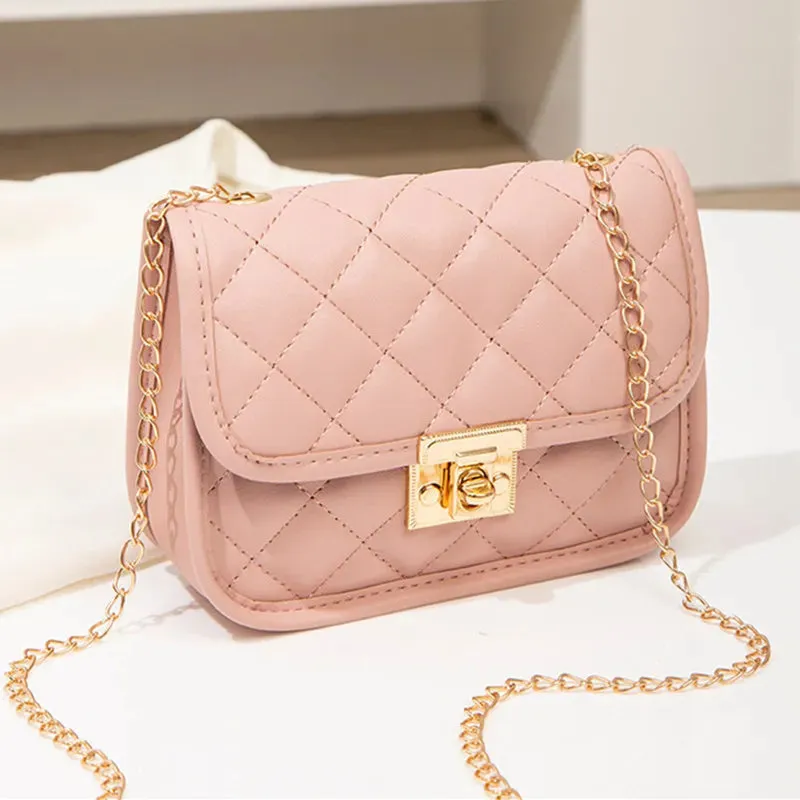 Elegant Quilted Crossbody Bag with Chain Strap