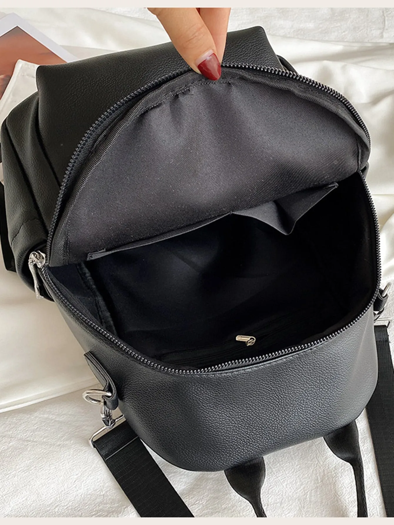 Minimalist Zipper Front Classic Backpack