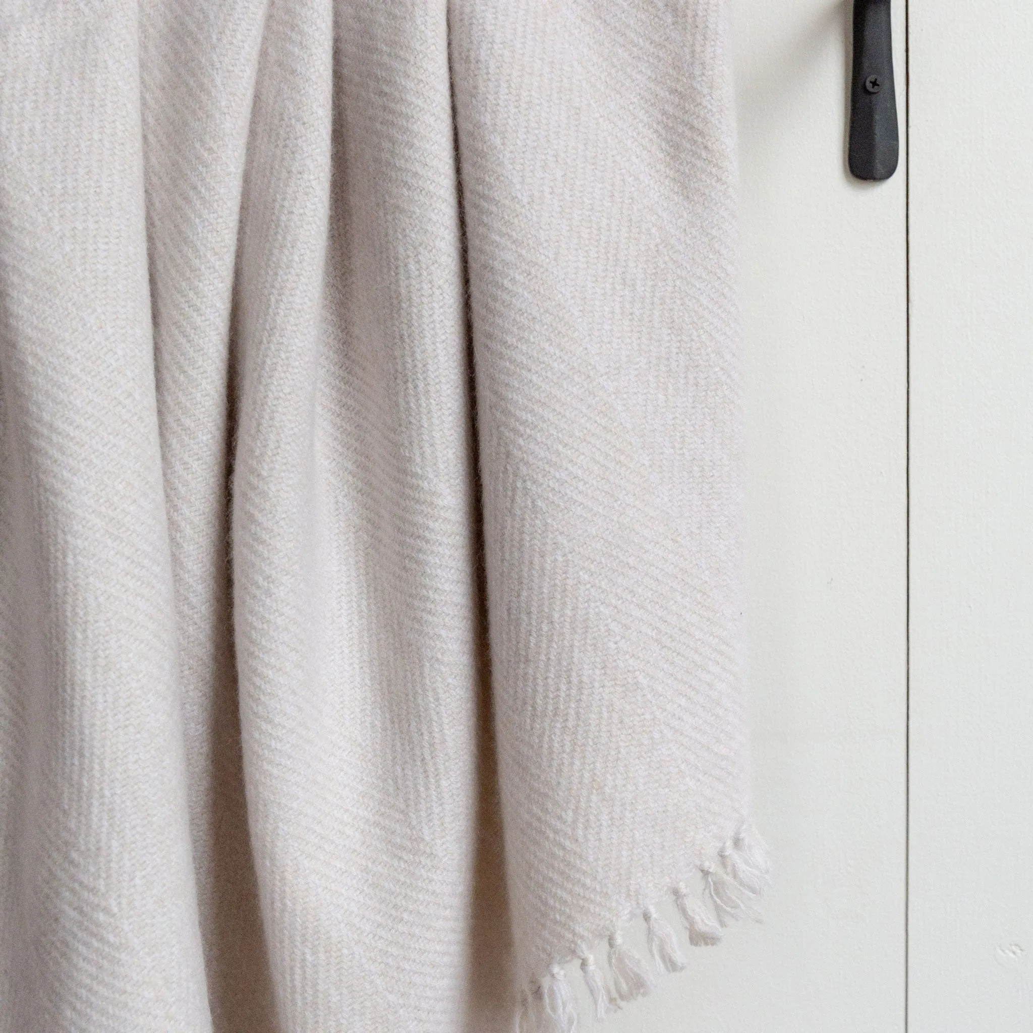 Oyster Handwoven Cashmere Throw