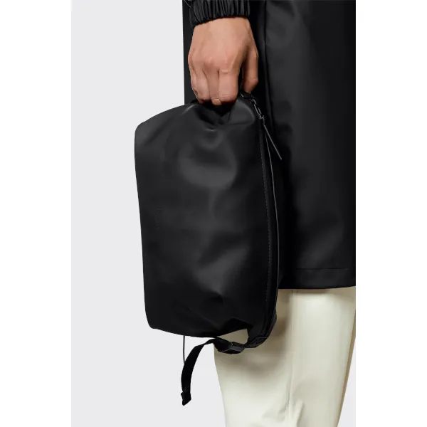 Rains Weekend Wash Bag (black)