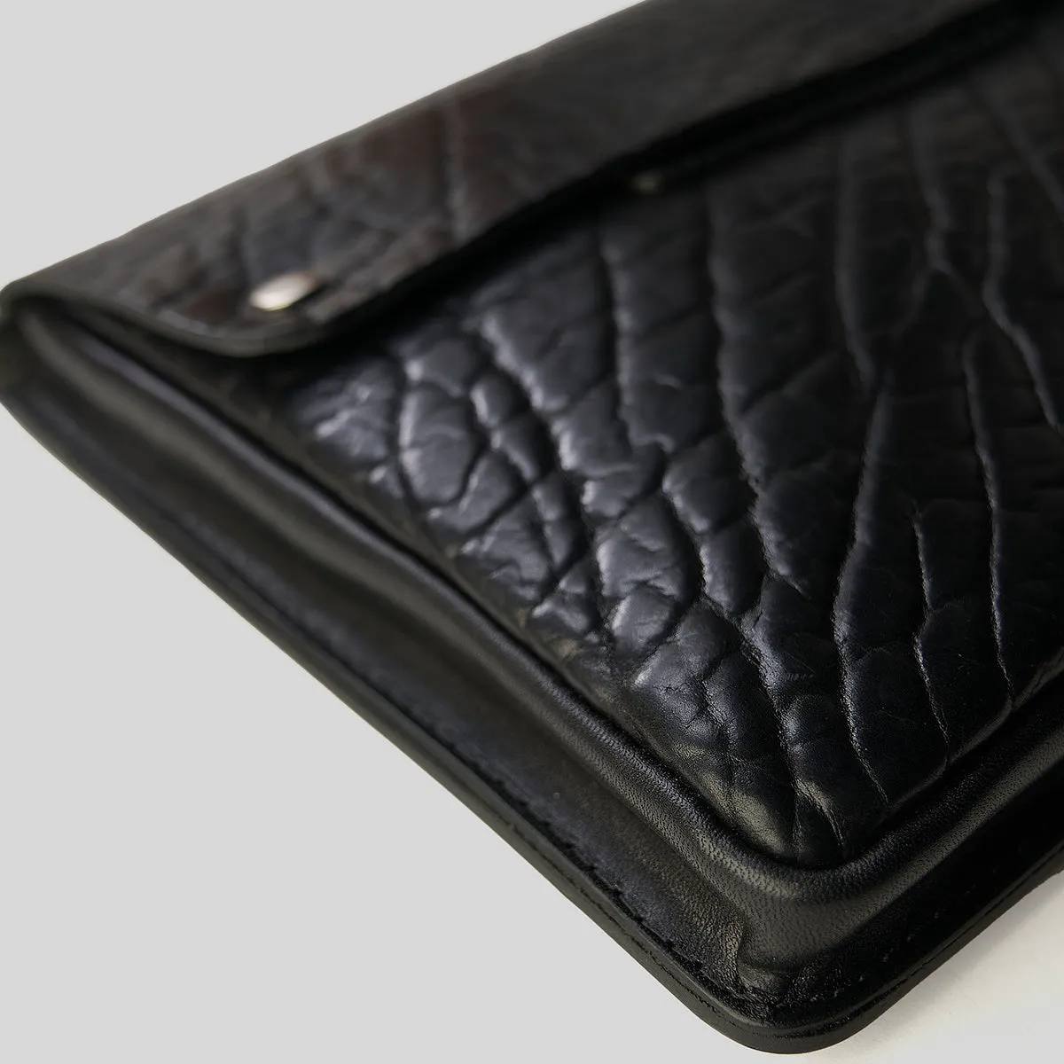 Shrunken Bison & Horween® Hard Cases | Black