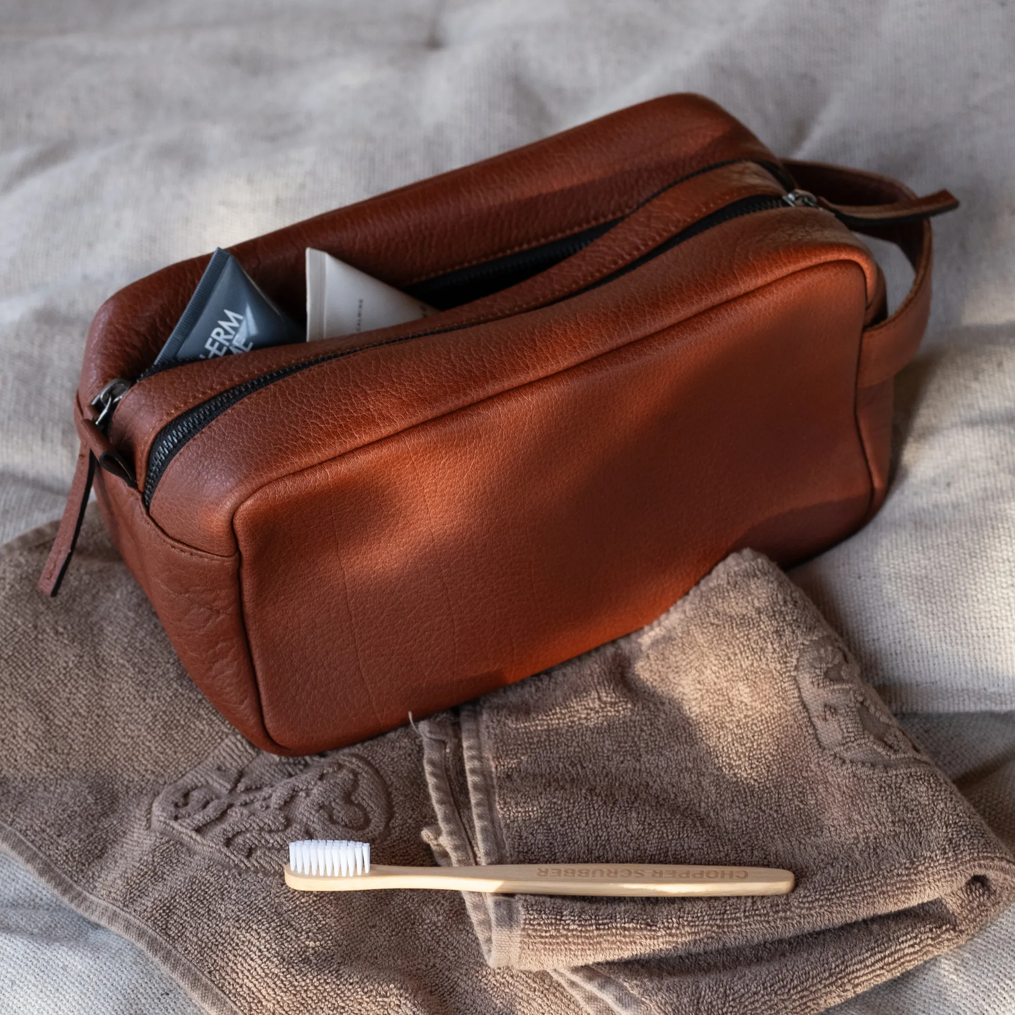 stillClean Toiletry Bag 2 Room